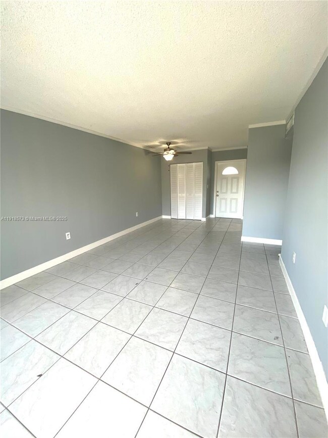 1755 W 60th St unit D304, Hialeah, FL 33012 - photo 7