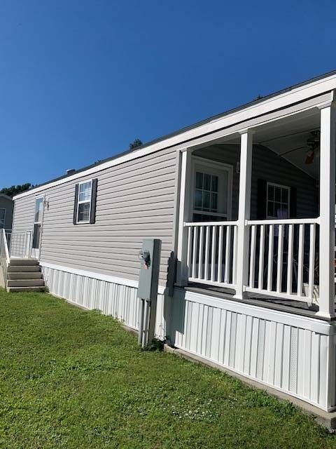 6941 Macdonald Ct unit 2, Zephyrhills, FL 33541 - photo 2