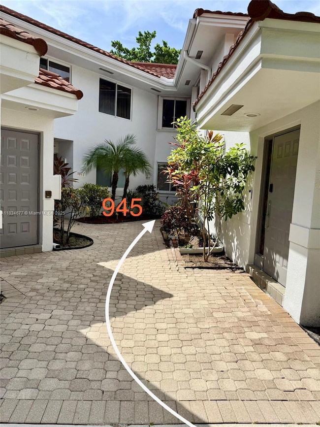 945 NW 92nd Terrace unit C1L, Plantation, FL 33324 - photo 4
