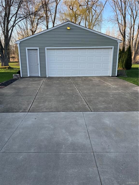 1394 Forbes St, North Tonawanda, NY 14120 - photo 5