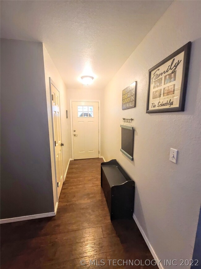 13795 S Poplar St, Glenpool, OK 74033 - photo 7