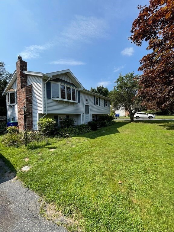 517 Beech St, Rockland, MA 02370 - photo 2