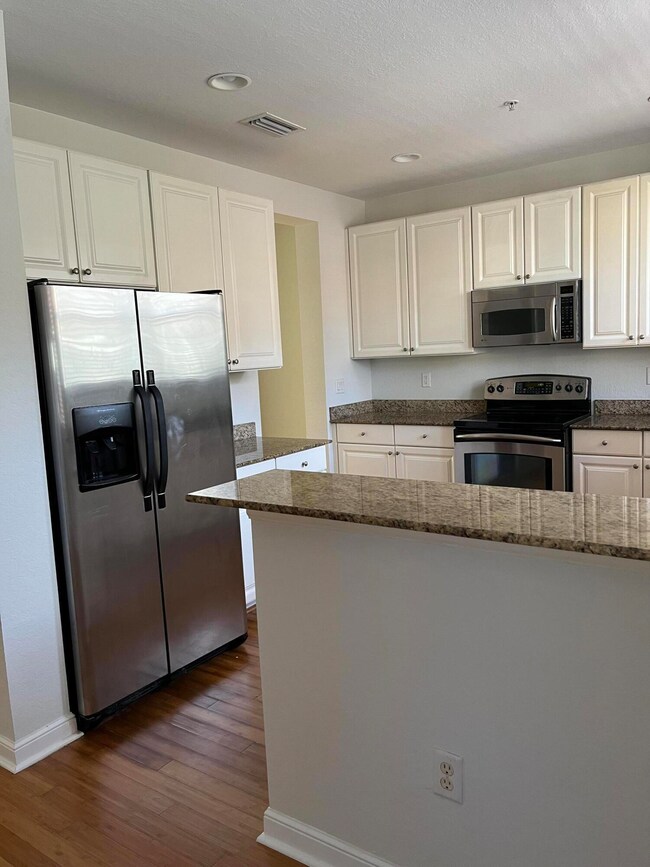 1727 San Benito Way unit 2431, West Palm Beach, FL 33401 - photo 3