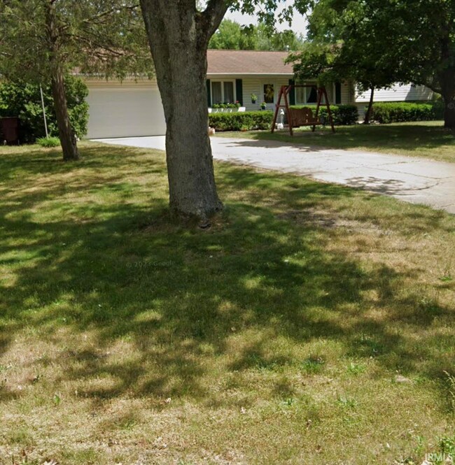 52684 Bamford Dr, South Bend, IN 46637 - photo 4