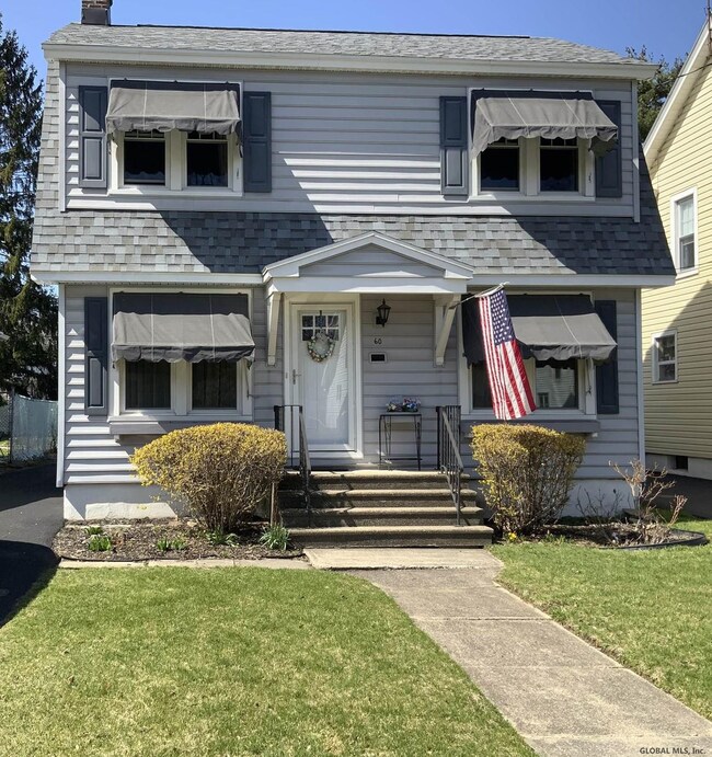 60 Edgecomb St, Albany, NY 12209 - photo 2