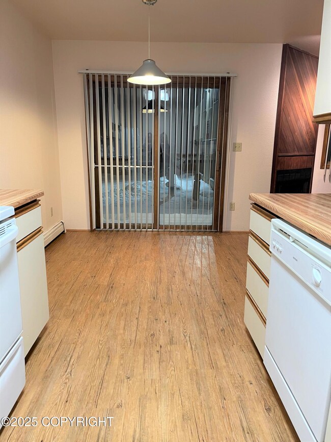 3560 W Dimond Blvd unit A7, Anchorage, AK 99502 - photo 4