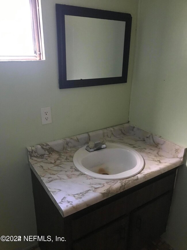 20221018161135618846000000-o