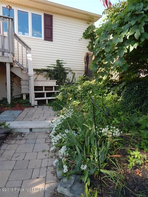 10 Firehouse Rd, Harveys Lake, PA 18618 - photo 2