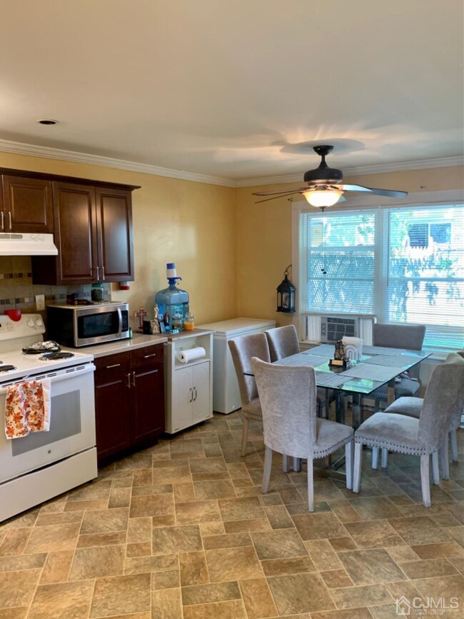 21 Mercer St, Carteret, NJ 07008 - photo 5