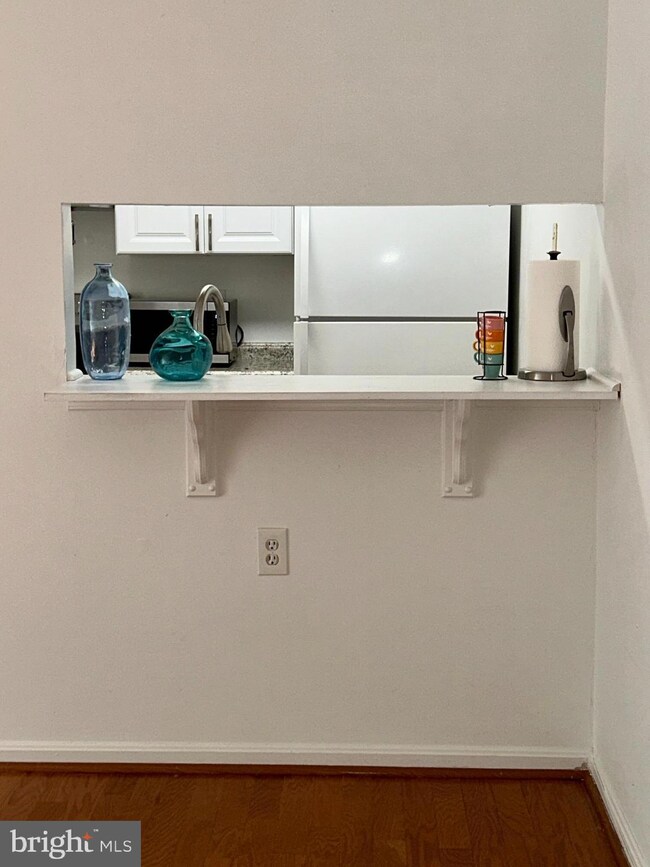 1111 Castle Harbour Way unit 1, Glen Burnie, MD 21060 - photo 5