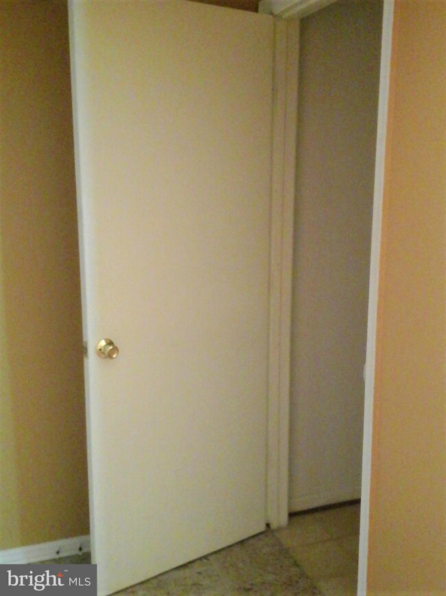 14905 Cleese Ct unit D, Silver Spring, MD 20906 - photo 5