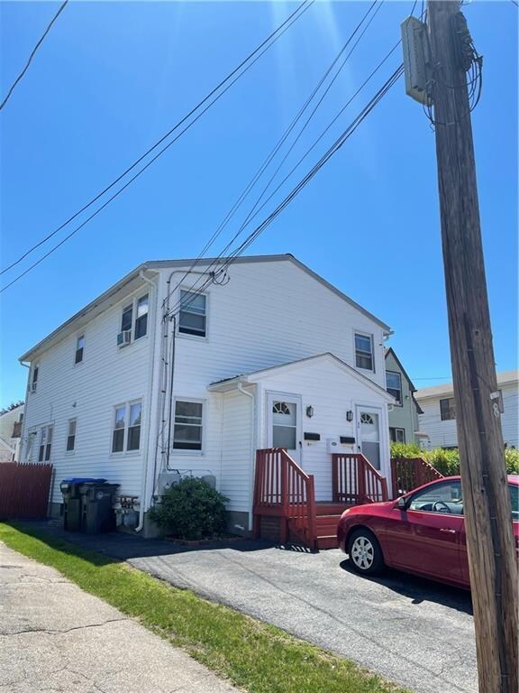 84 Manomet St, Providence, RI 02909 - photo 2