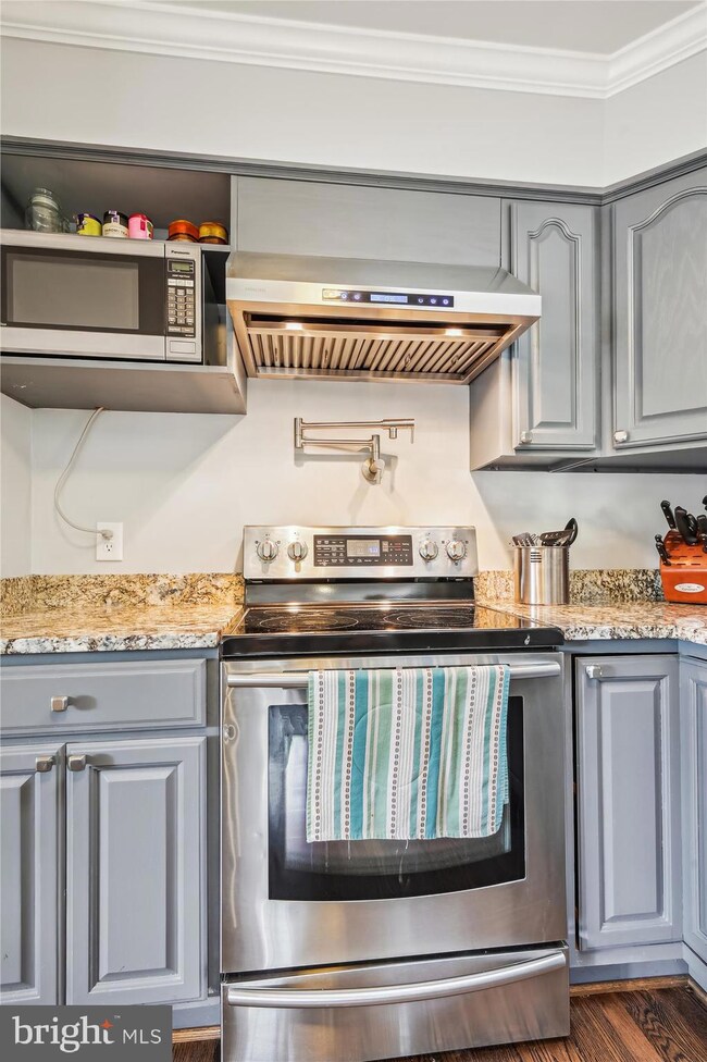 408 Harbor Dr, Annapolis, MD 21403 - photo 5