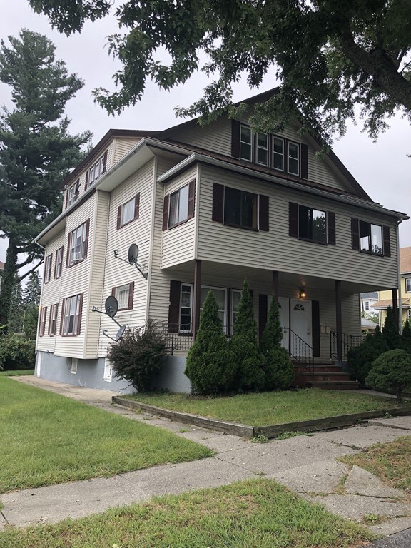 19 Woodford St, Worcester, MA 01604 - photo 2