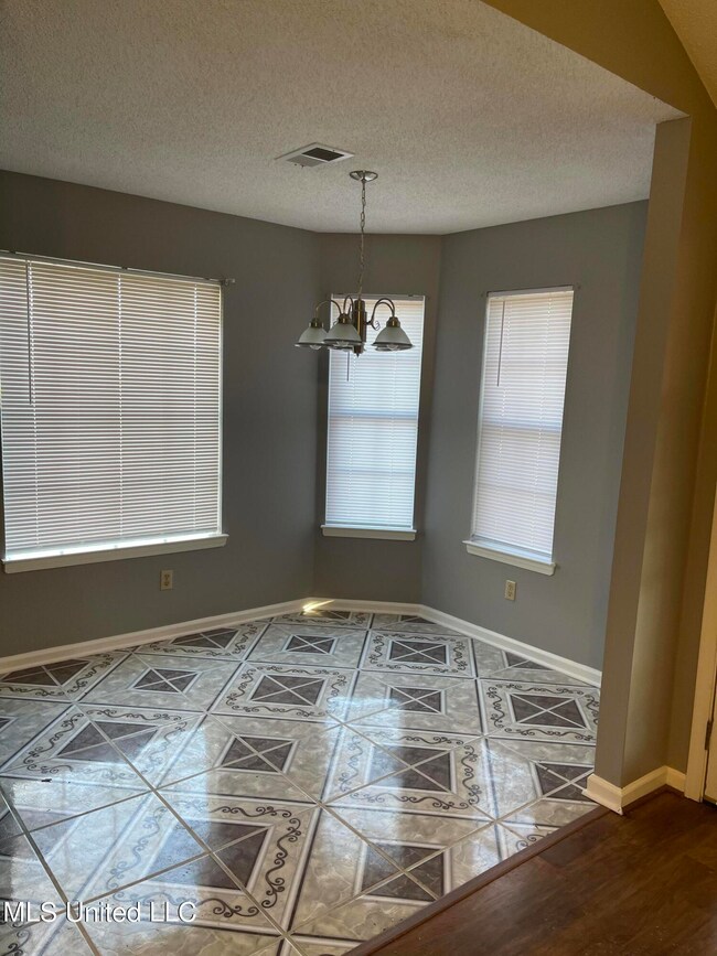 8A61F360-FBE9-4F97-9EDB-730095044A48