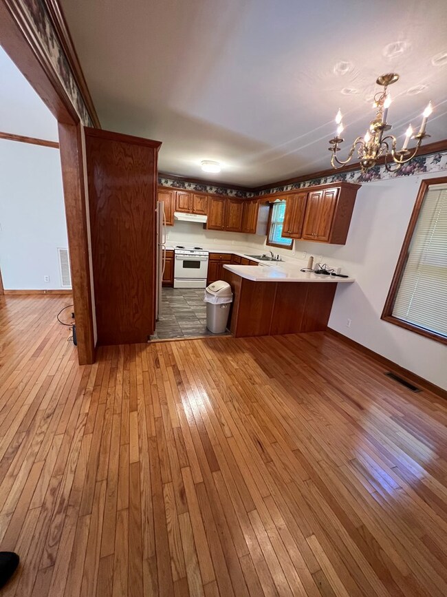 2015 Kate Ann Dr, Dalton, GA 30721 - photo 2