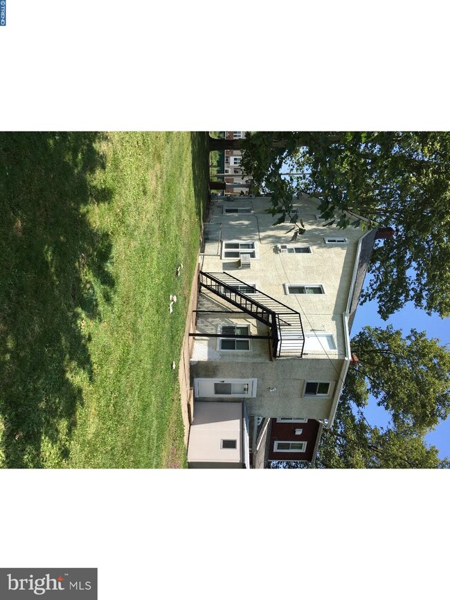 323 S Line St, Lansdale, PA 19446 - photo 2