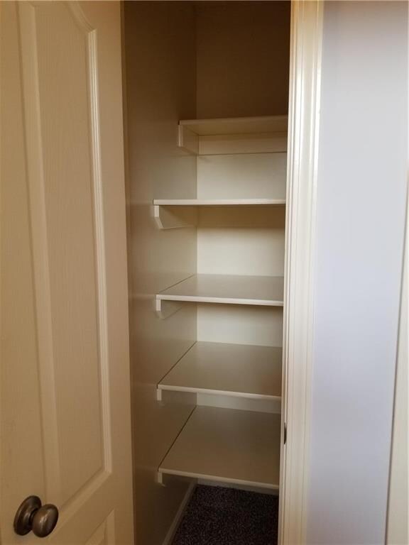 401 Eagle Glen Dr, Raymore, MO 64083 - photo 5