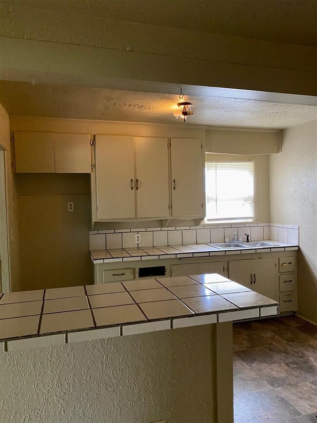 706 W Elder Ave, Duncan, OK 73533 - photo 5