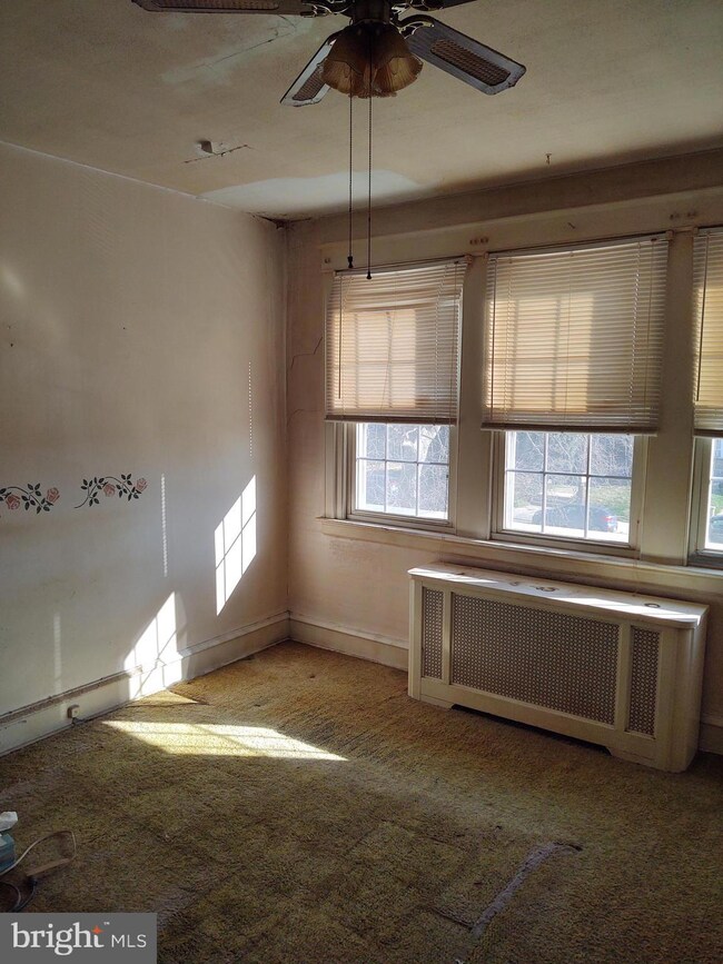 3542 Oakmont St, Philadelphia, PA 19136 - photo 7