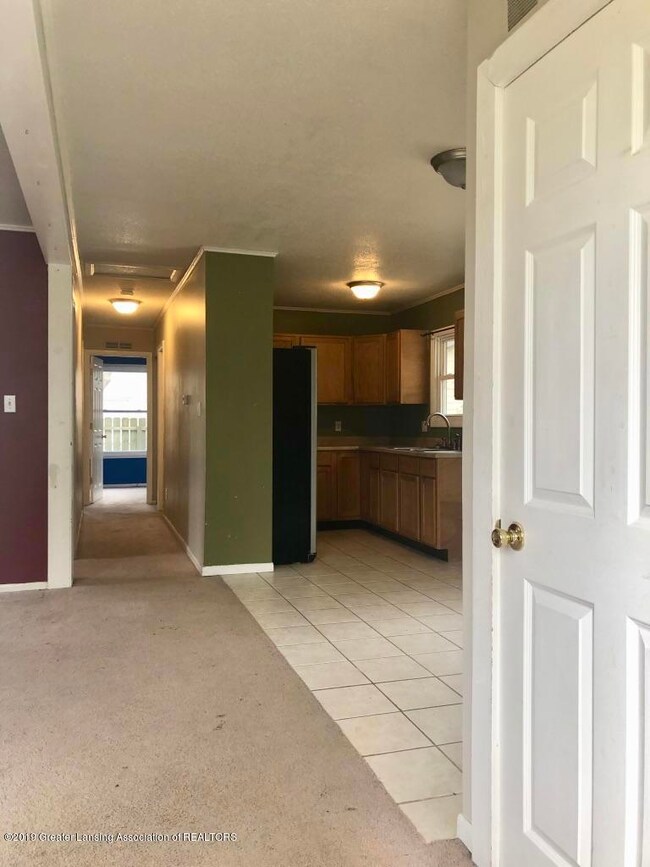 5713 Taffy Pkwy, Lansing, MI 48911 - photo 2