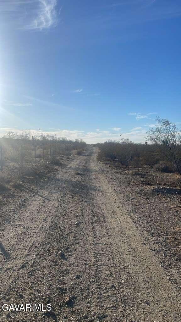 0 Vic Avenue W4 207 Ste unit 25004080, Palmdale, CA 93591 - photo 2