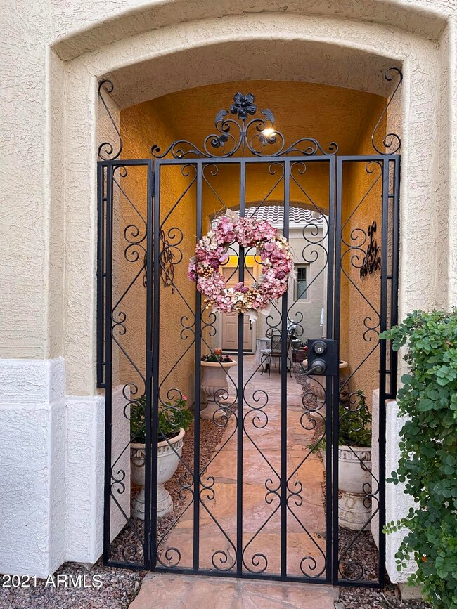 02 Front Gateway