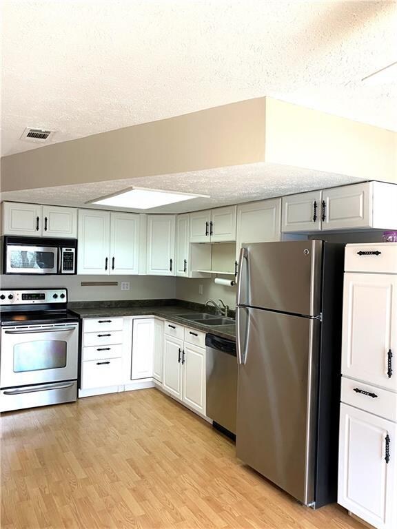 2970 Abounding Dr, Columbus, IN 47201 - photo 6