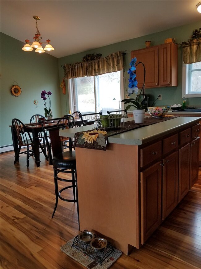 318 Breezy Hill Rd, Saint Johnsbury, VT 05819 - photo 3