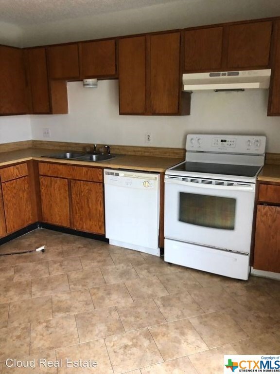 2008 Cedarhill Dr unit B, Killeen, TX 76543 - photo 4