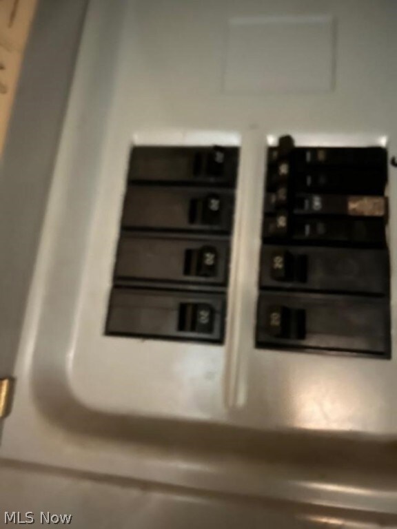 28929 Hazel Ave, Wickliffe, OH 44092 - photo 5