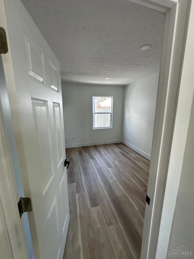 1935 Howell Ave, Hamilton, OH 45011 - photo 2