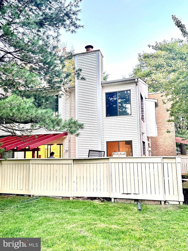 20227 Lea Pond Place, Montgomery Village, MD 20886 - photo 2