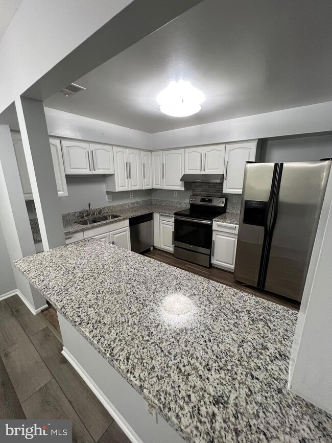 2864 Madeira Ct unit 19, Woodbridge, VA 22192 - photo 4