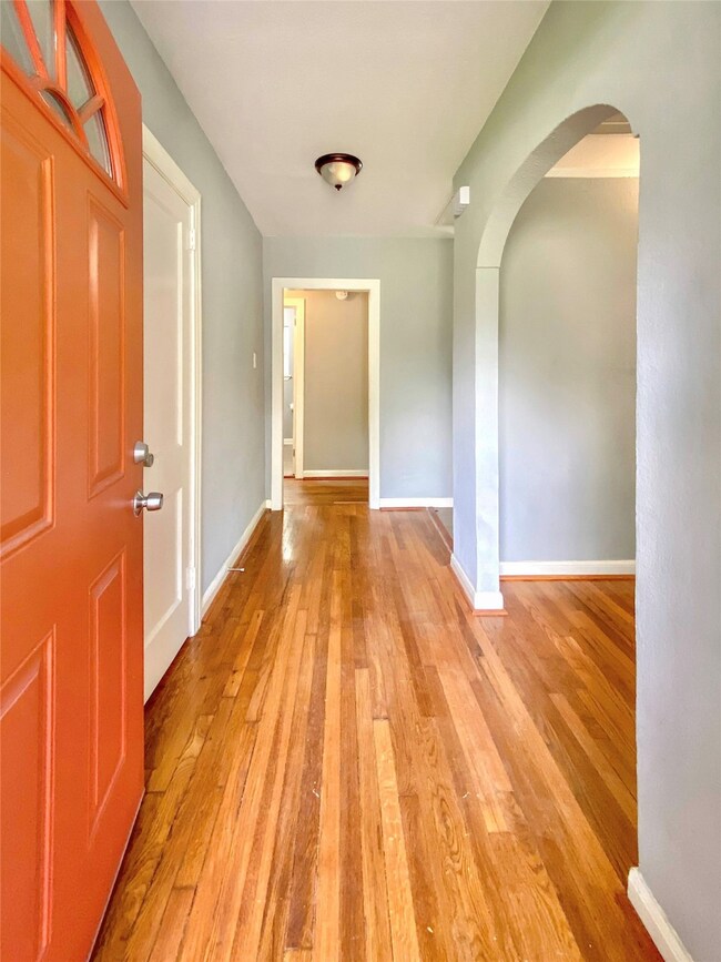 5518 Grace Ln, Houston, TX 77021 - photo 3