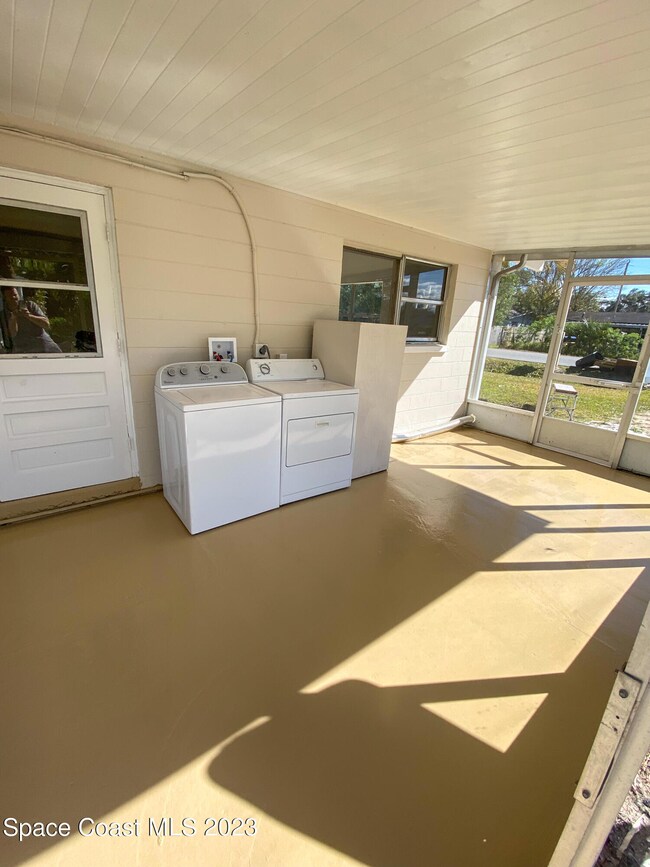 2518 Palmetto Dr unit B, Cocoa, FL 32926 - photo 2