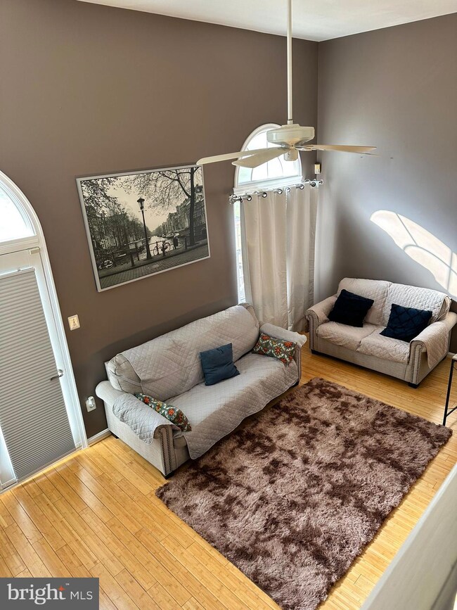 15819 Erwin Ct, Bowie, MD 20716 - photo 2