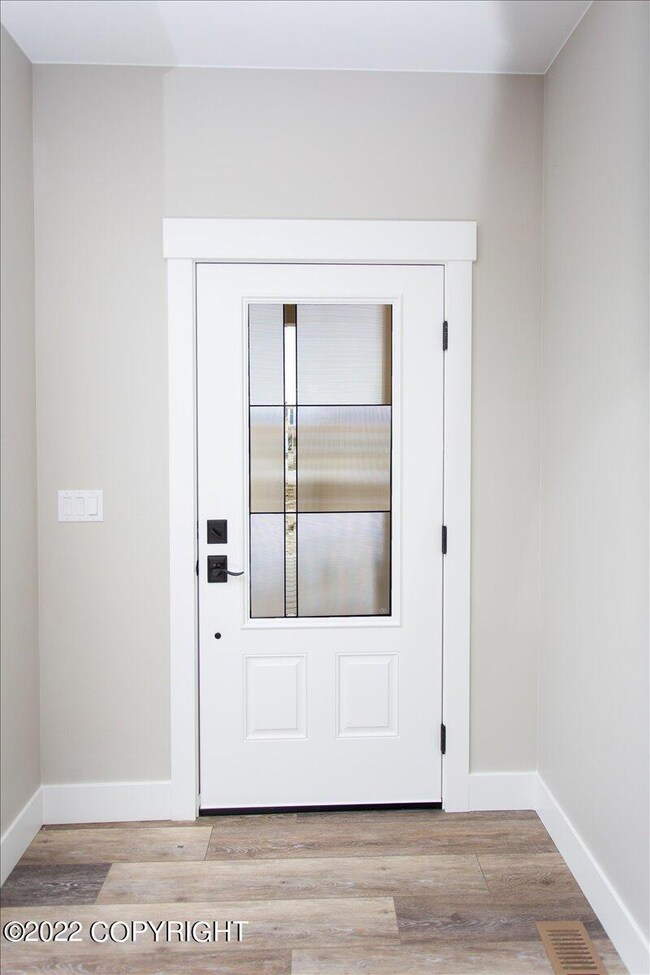 03-Front Entry_DMD_1771
