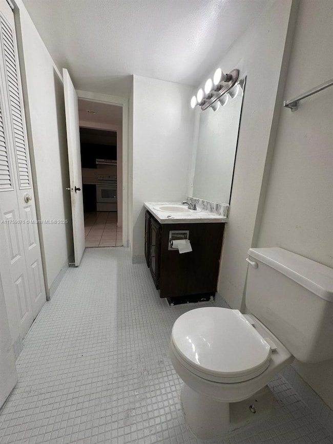 Montecarlo of Miami Condominiums unit A214, Miami, FL 33169 - photo 7