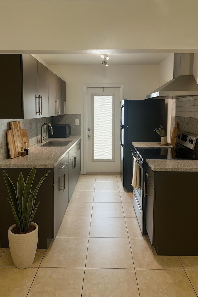 1500 S 20th Ave, Hollywood, FL 33020 - photo 2