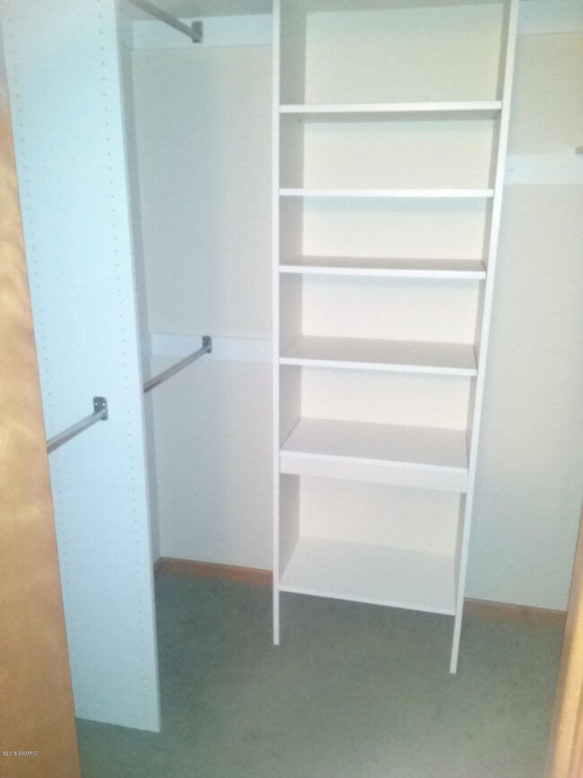 275 Rolling Greene Dr NW unit 7, Grand Rapids, MI 49534 - photo 7