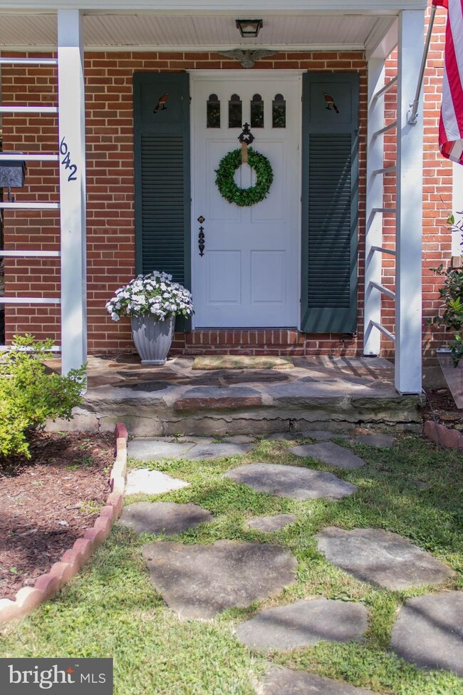 642 Charles Street Ave, Towson, MD 21204 - photo 2