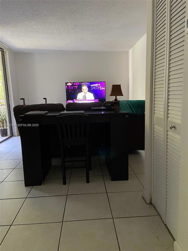 Verabella Falls unit D212, Miami, FL 33193 - photo 4