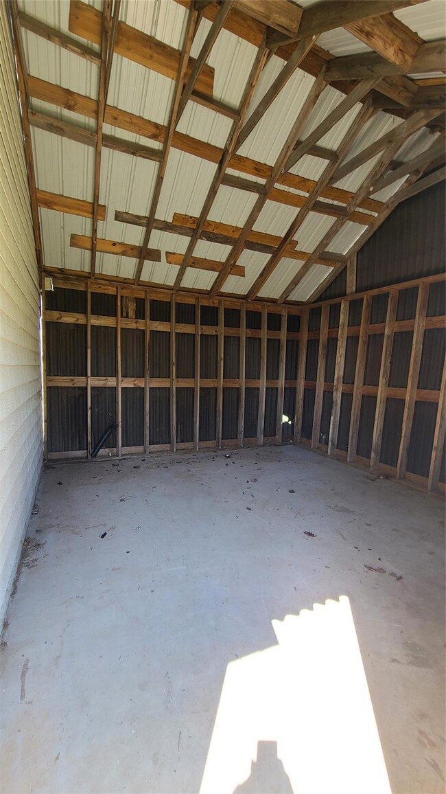 309 Center Point Rd, Weatherford, TX 76087 - photo 6