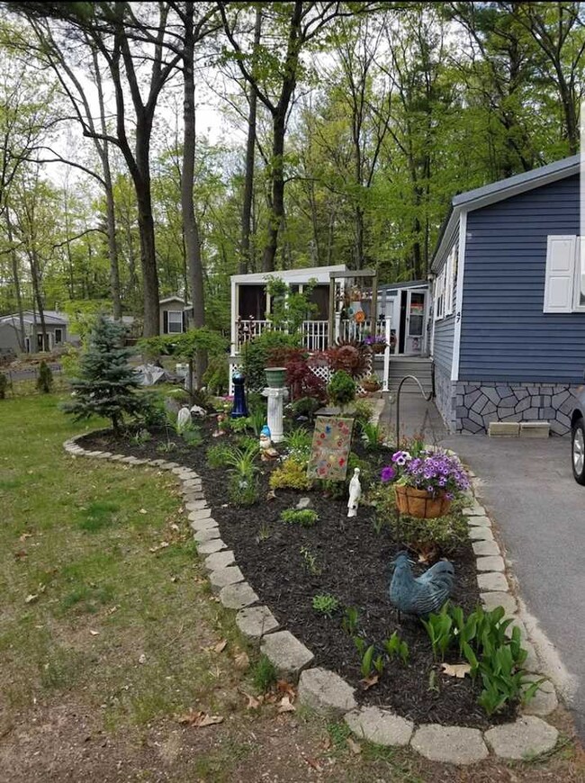 47 Fullam Cir, Allenstown, NH 03275 - photo 3