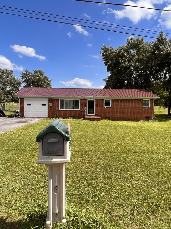 76 Alpine Way Rd, Manchester, TN 37355 - photo 2