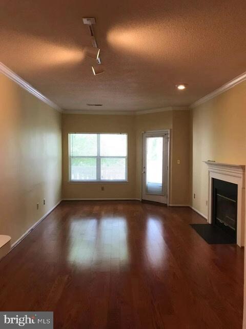 14314 Climbing Rose Way unit 201, Centreville, VA 20121 - photo 4