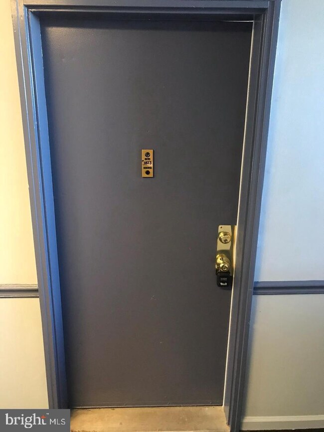 1023 Governor Cir, Wilmington, DE 19809 - photo 7