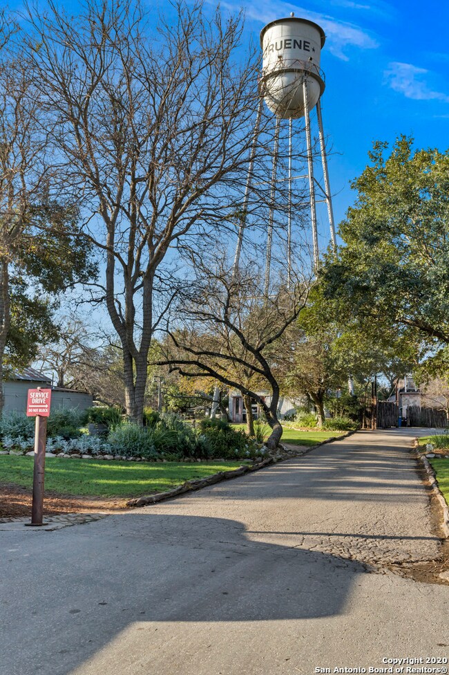 1344 Gruene Rd, New Braunfels, TX 78130 - photo 6