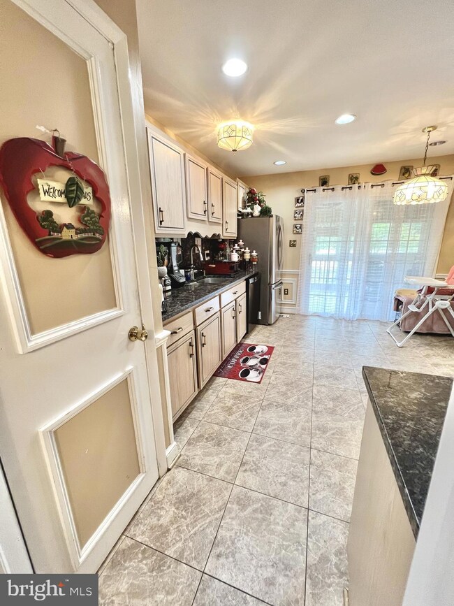 13336 Nickleson Dr, Woodbridge, VA 22193 - photo 6